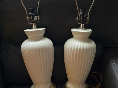 Beautiful Ceramic Vintage Lamp Set