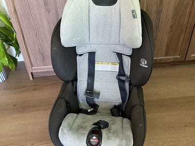 Free Britax Clicktight Car seat