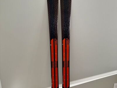 Brand New Scott Slight 93 180cm Skis