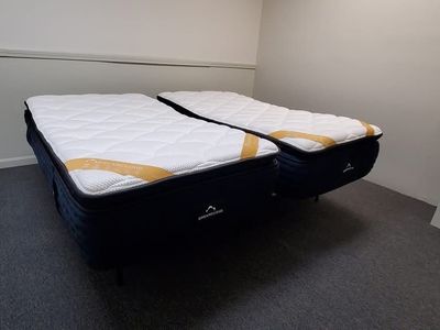 DreamCloud Premier Rest Split King Mattress Set w/ Nectar Adjustable Bases