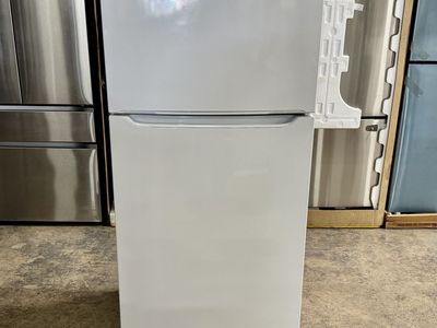 FRIGIDAIRE REFRIGERATOR WITH WARRANTY