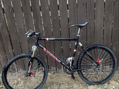 KHS Pro ST XL mountain bike
