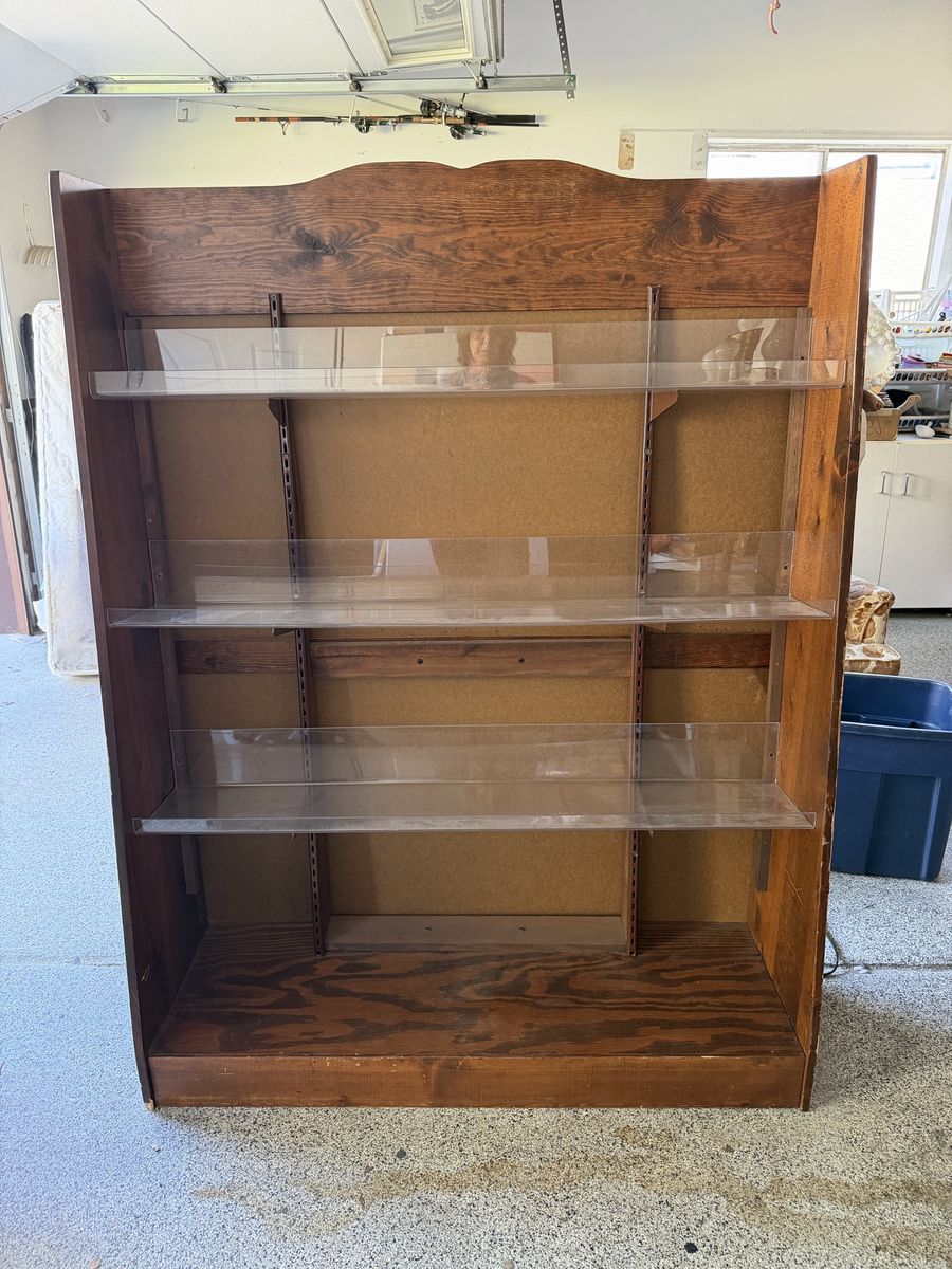 Vintage wooden display case/shelf