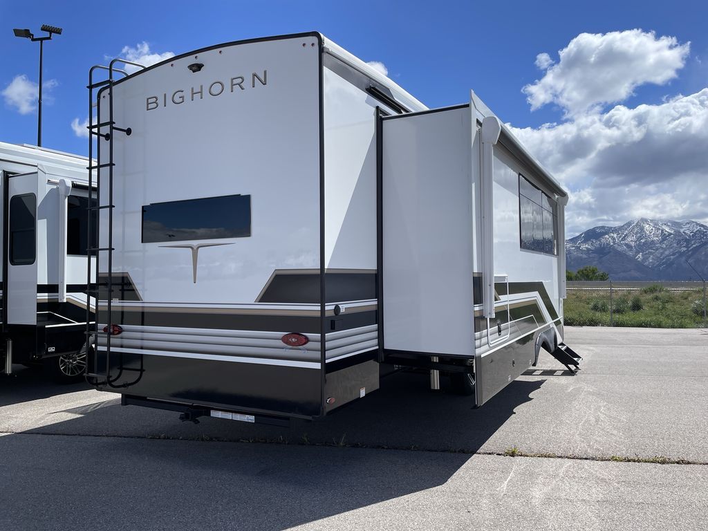 New 2026 Heartland Bighorn 39RK
