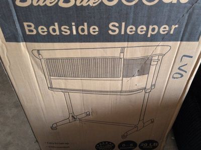 BaeBae Goods Bedside Sleeper Bassinet - Black (0-5 Months, 20 lbs Max)