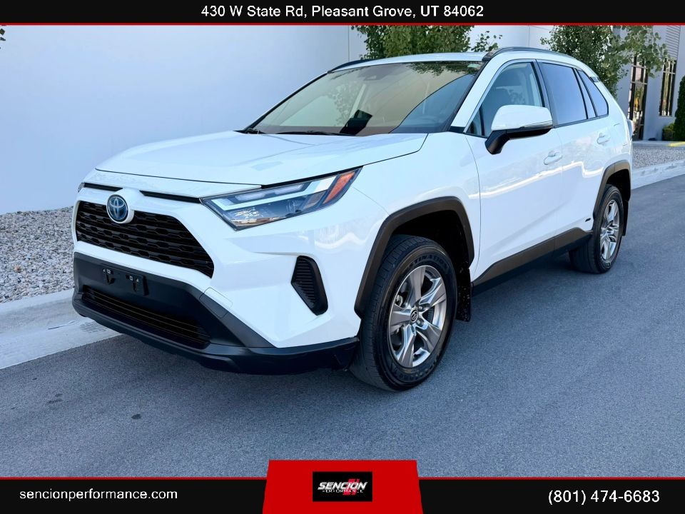 2024 Toyota RAV4 XLE