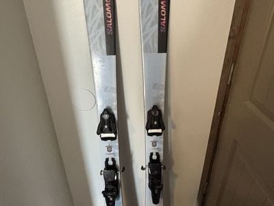Salomon QST Lux 92 160cm with bindings