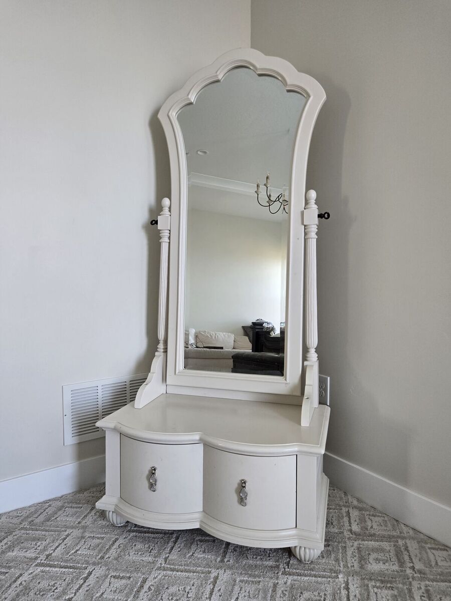 Traditional White Cheval Dresser Mirror