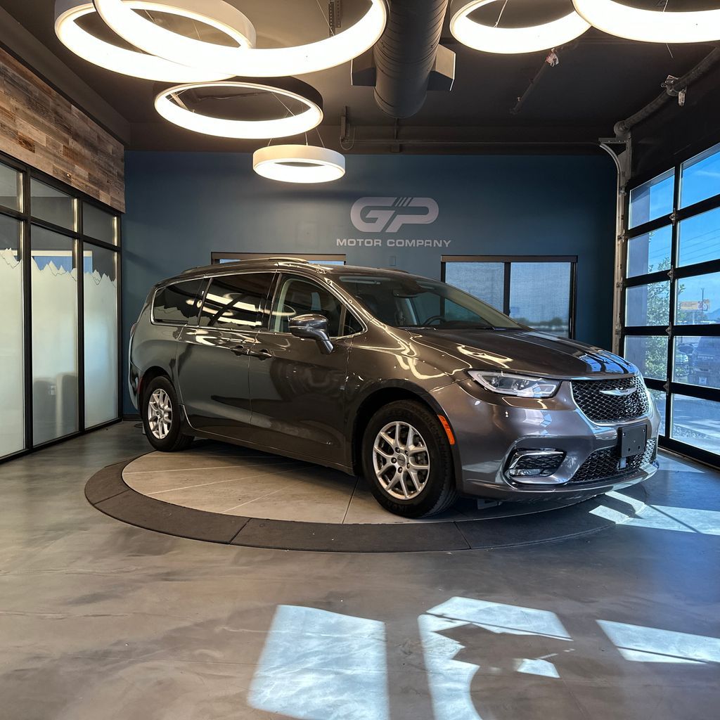 2022 Chrysler Pacifica Touring L