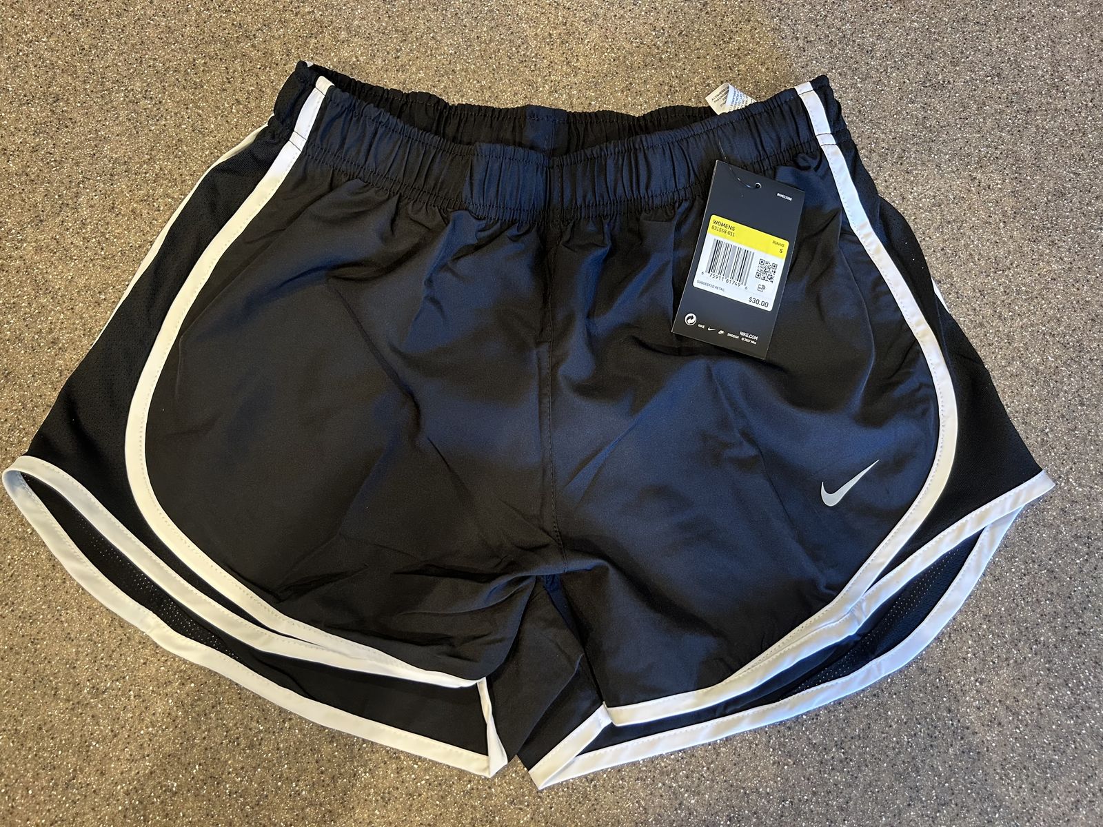 Brand New Womens Nike Dri-Fit Shorts S