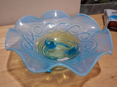 vintage/antique collectable glass