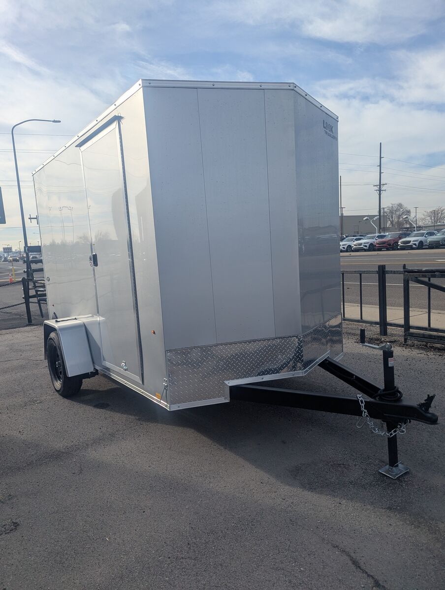 2026 LOOK 6X10 DLX FLAT TOP V-NOSE 3K W/6'6" INTERIOR