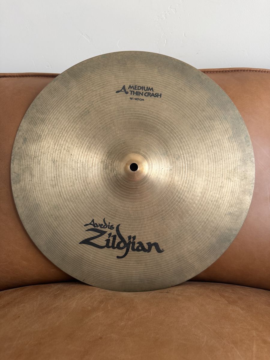 Zildjian A Avedis Medium Thin Crash Cymbal 16"/40cm - Great Condition
