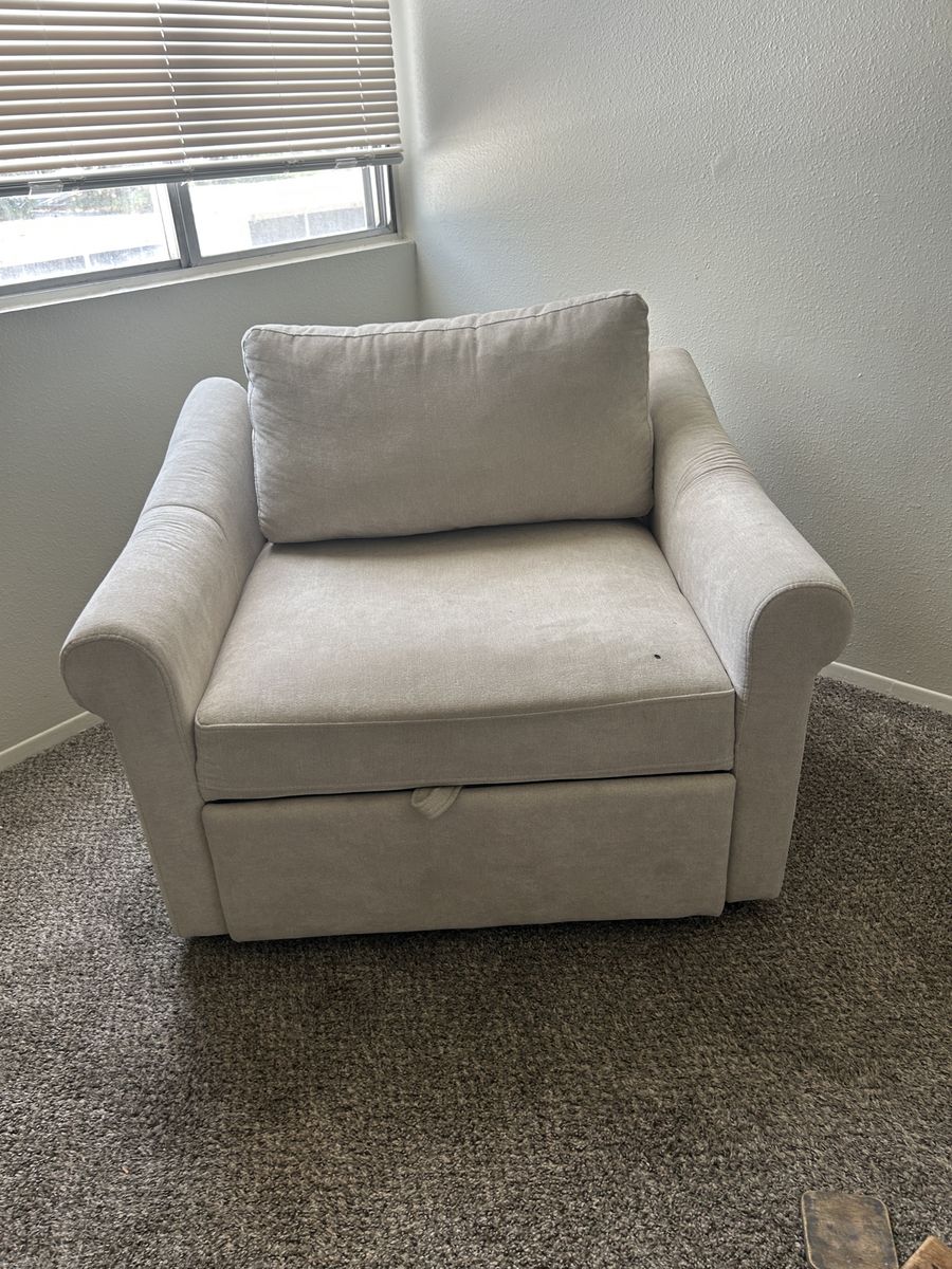 Main image 3