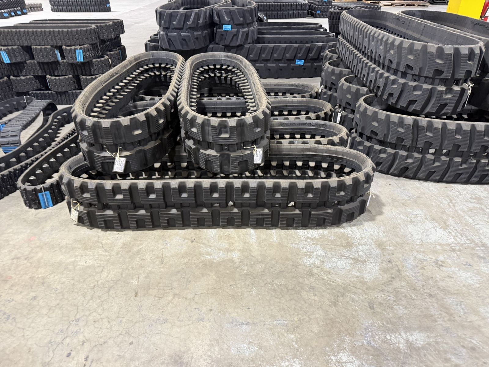 250x72x72CBC C-pattern Track SINGLES