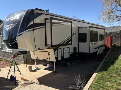 2021 Forest River Sierra Fifthwheel 3440BH