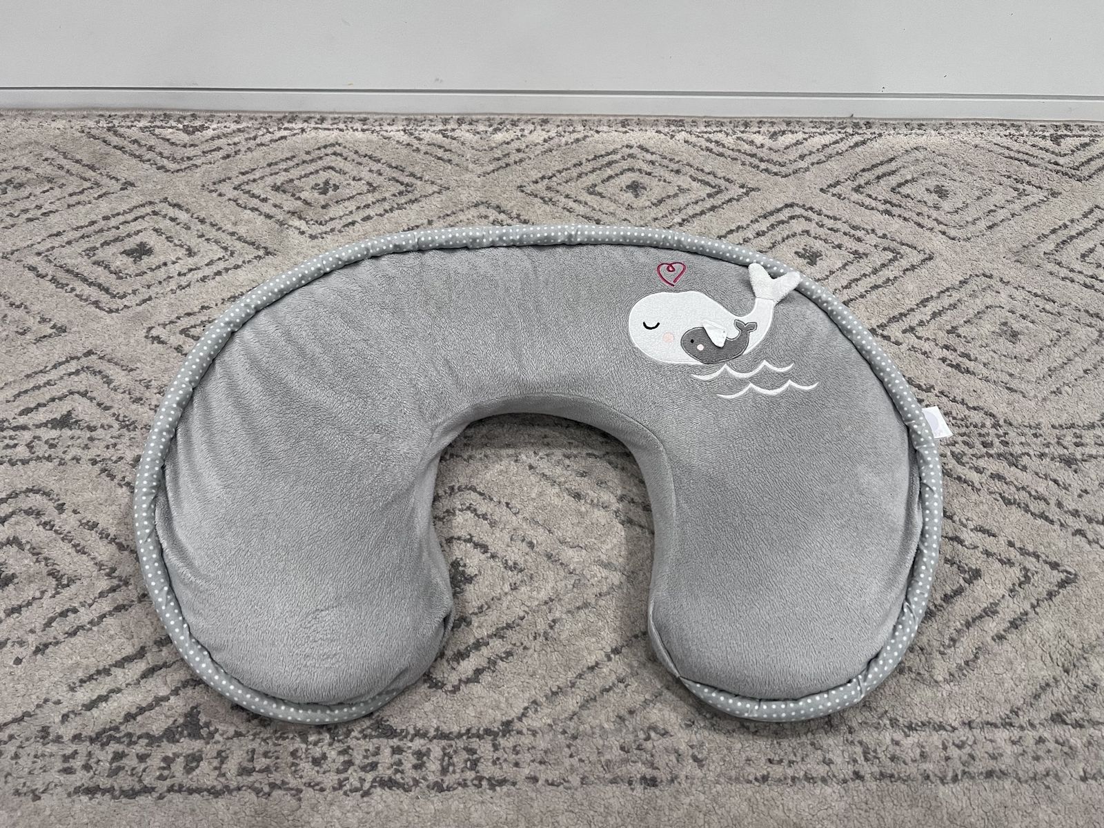 Boppy Luxe Pillow