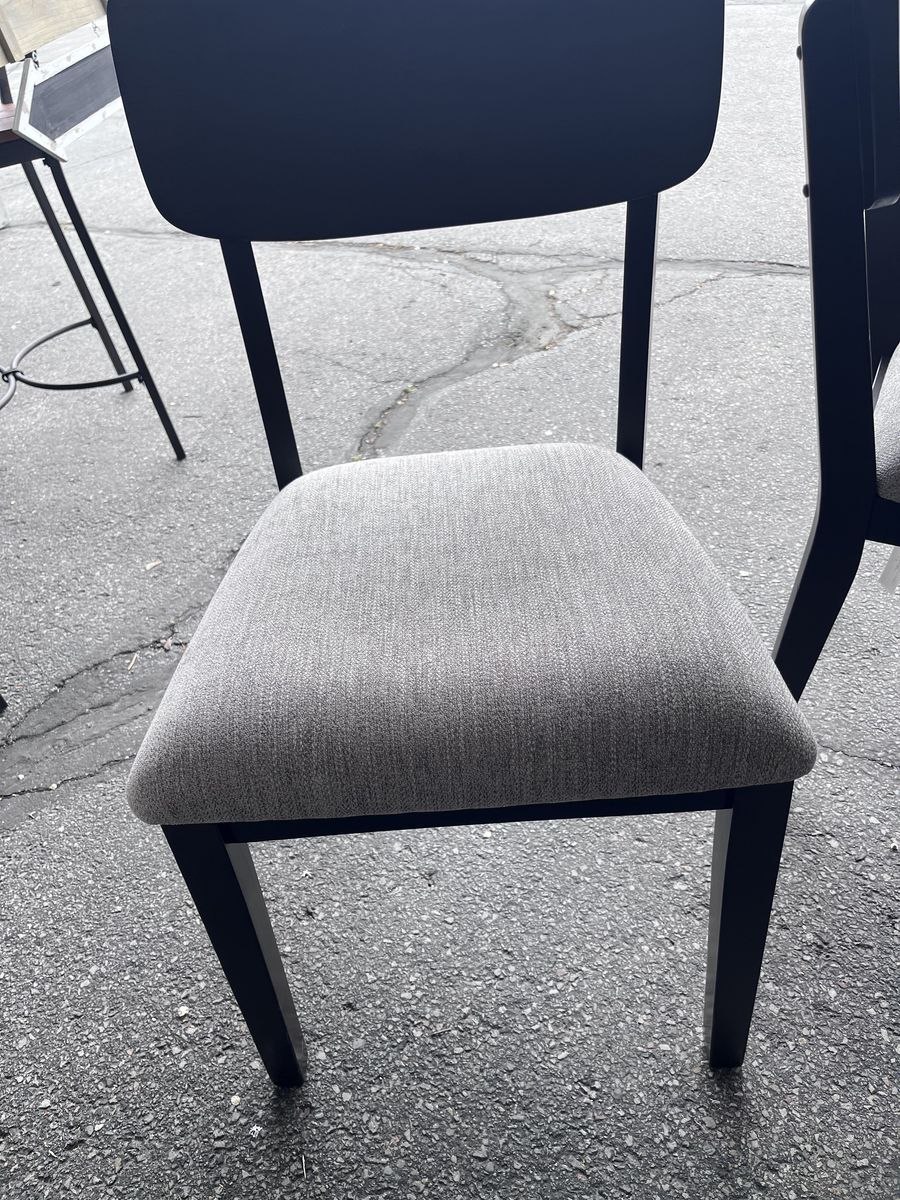 Main image 3
