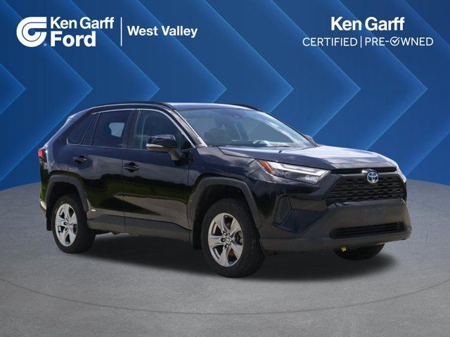 2024 Toyota RAV4 XLE