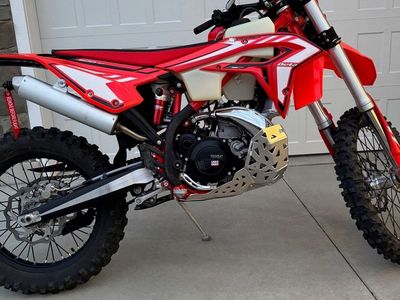 Like new 2024 Beta Xtrainer 300