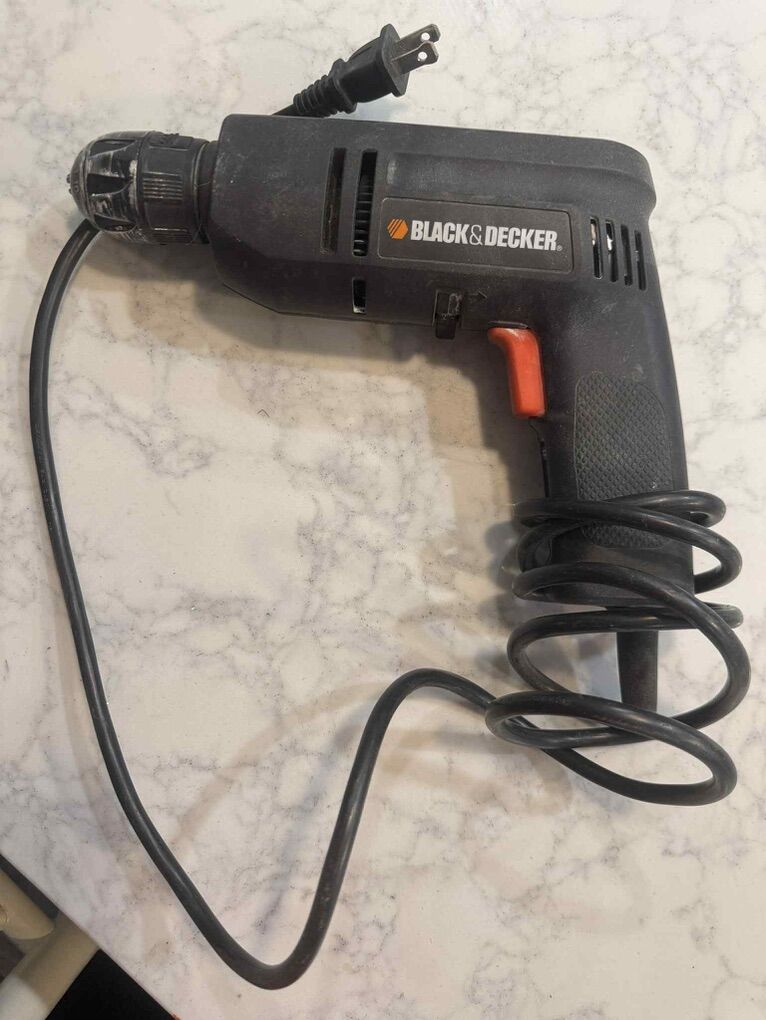 Black & Decker 3/8 Corded Electric Drill