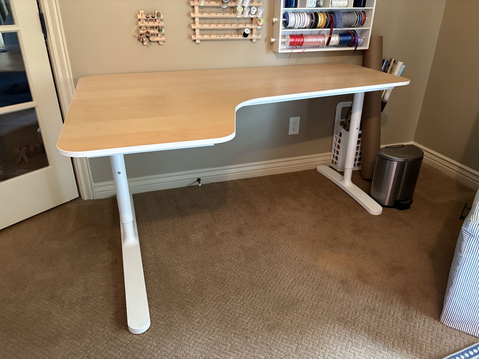 IKEA Bekant Corner Desk Left Sit/Stand, White Base, Light Wood Top (Excellent Condition)