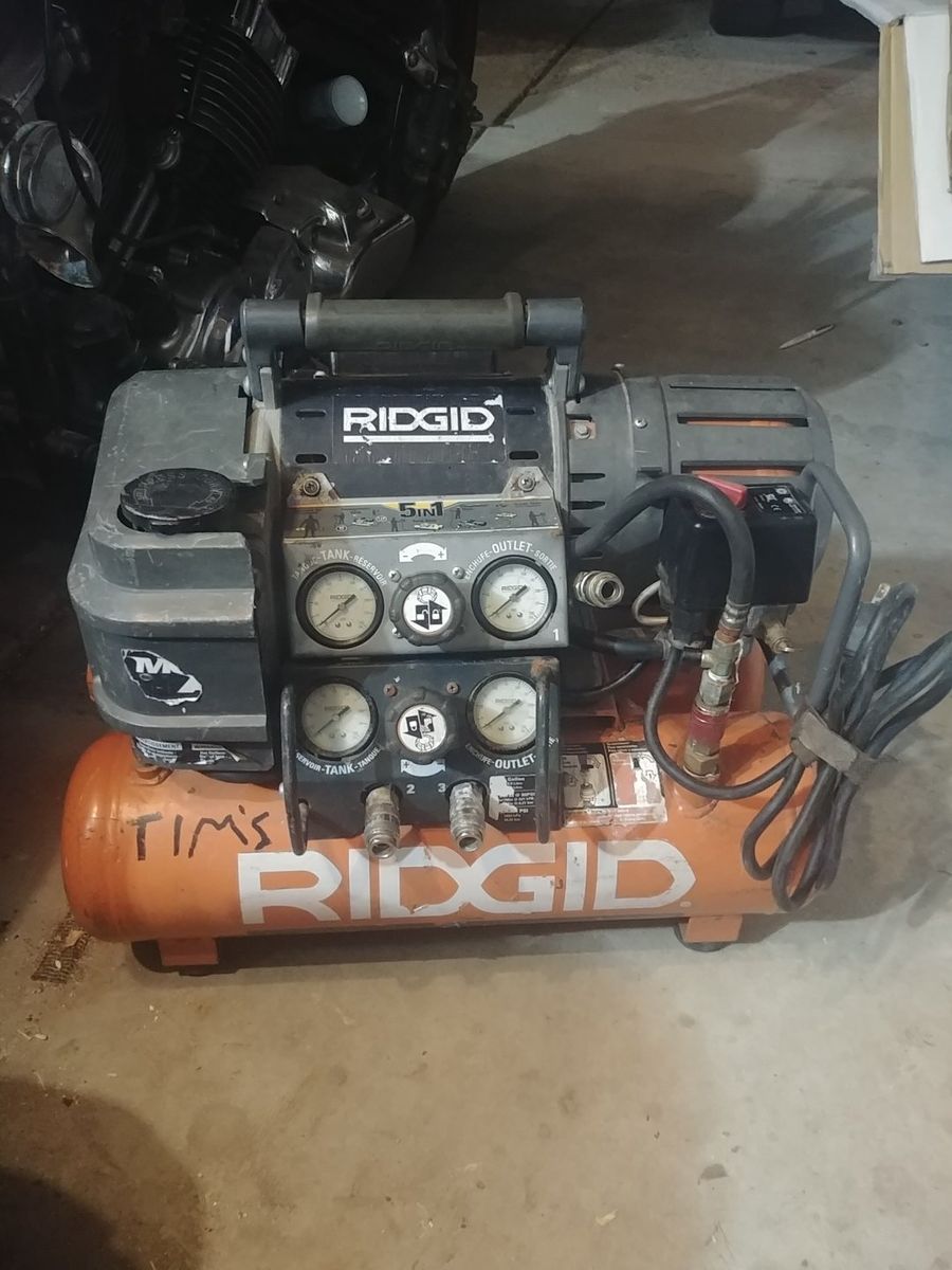 Ridgid tri stack Air Compressor (Used)