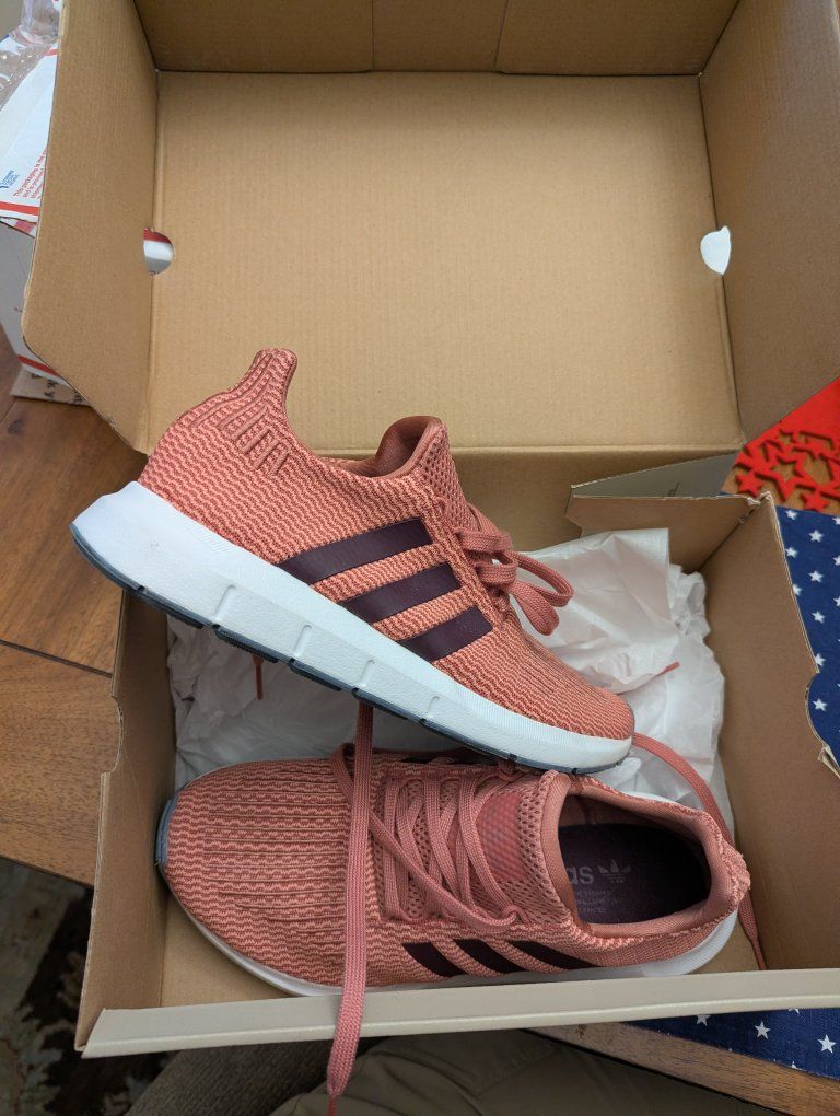 Adidas Swift Run X Pink Knit Sneakers Women's US 7.5 Athletic Casual Shoes