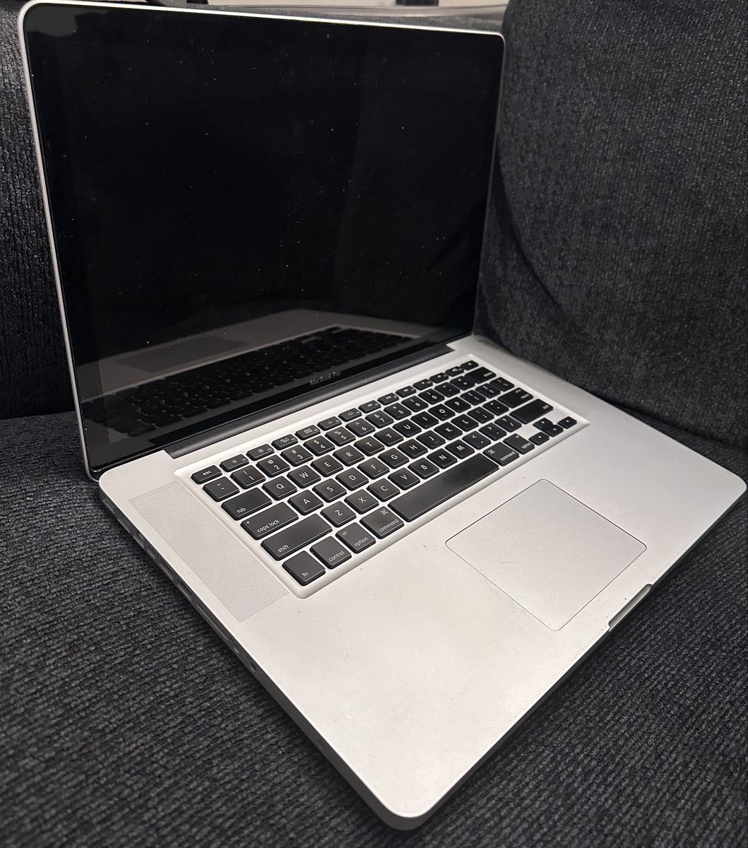 Apple MacBook Pro