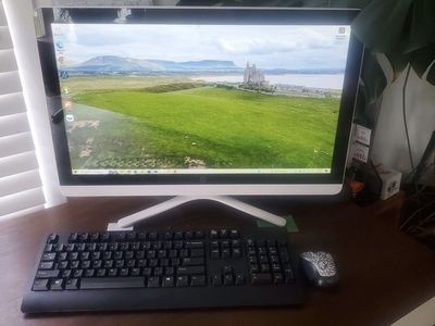 HP All-in-One PC - Sleek White Design with Keyboard & Mouse Included