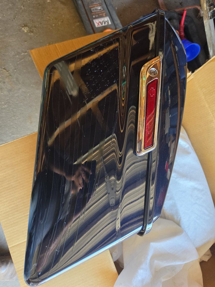 Harley-Davidson stock front/rear fenders and bags