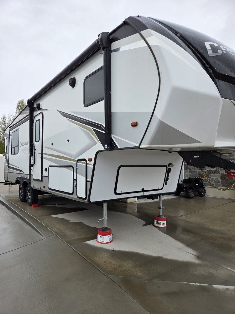 2022 Forest River Crusader 28RL SELL OR TRADE FOR TOY HAULER