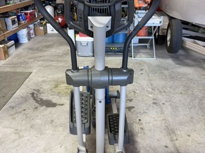 Pro Form XP 130 Elliptical