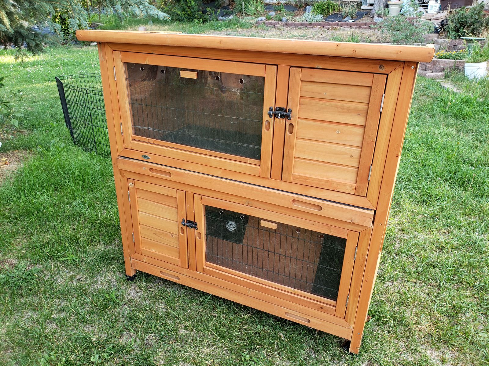 Rabbit Hutch for Bunnies or Small Animals
