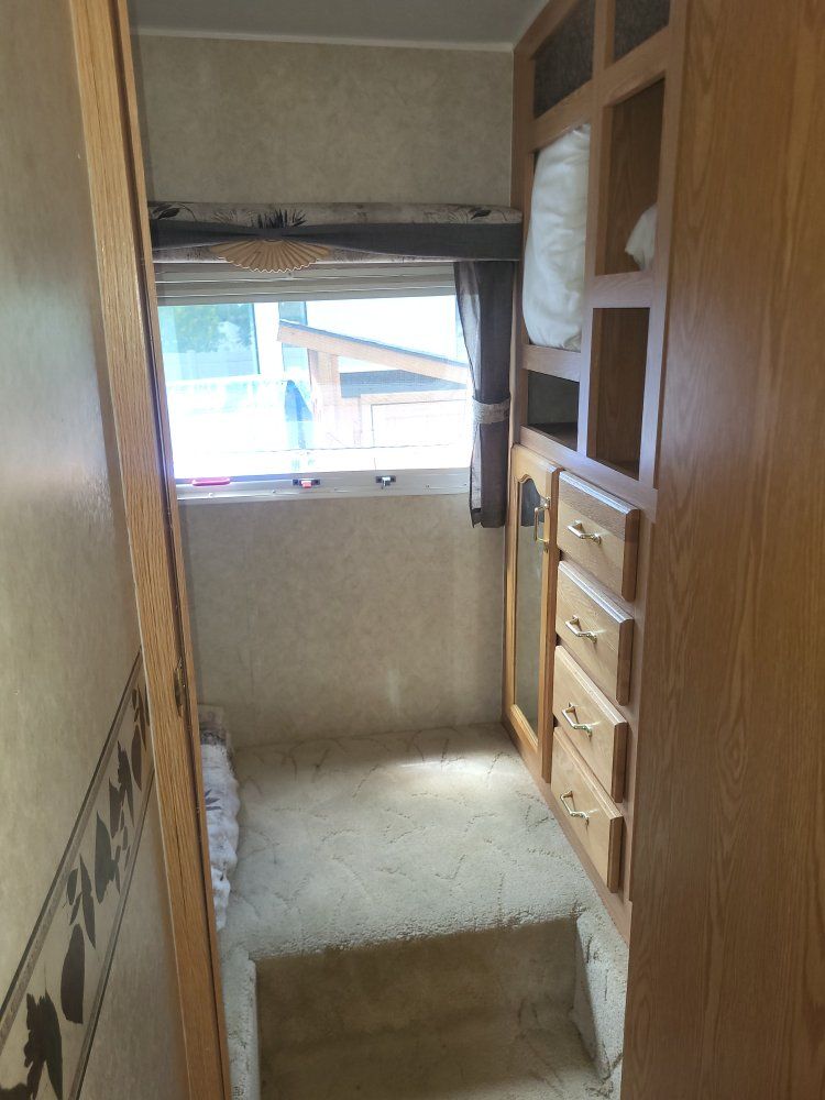 Main image 12