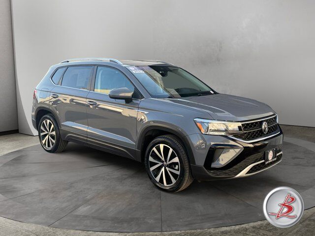 2022 Volkswagen Taos SE 4Motion