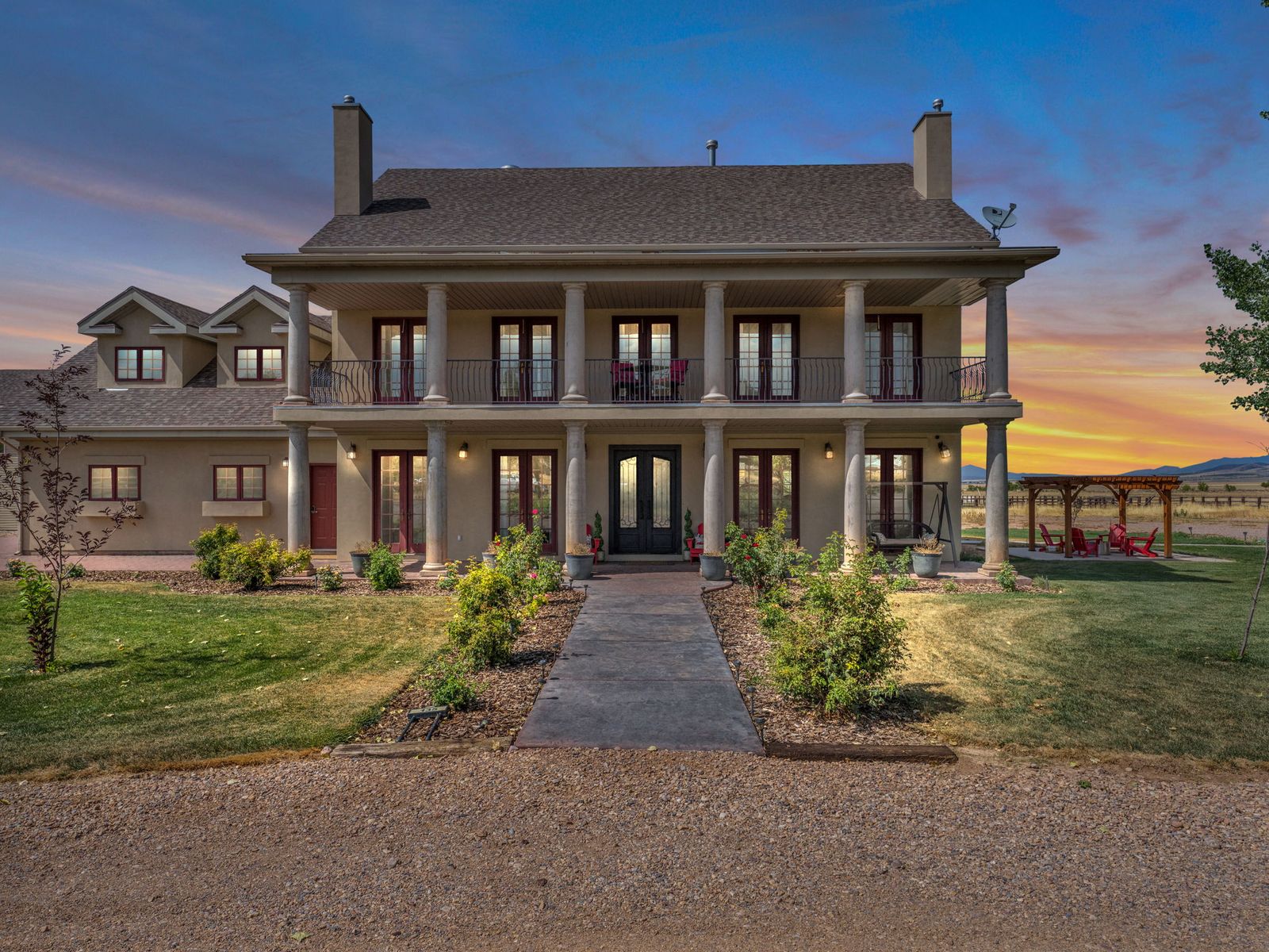 AirBnB, Corporate Retreat, Reception Center, Large Group Gatherings in Kanosh