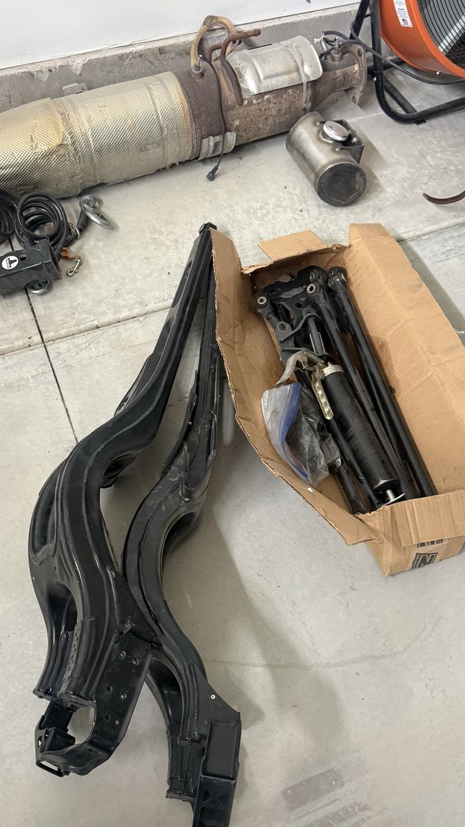 Trailing arms cam off 2018 X3 rear 64inch