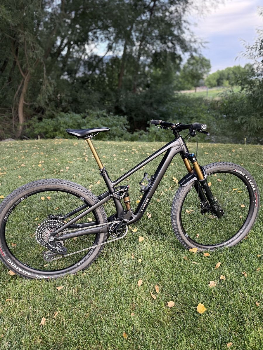 Super B*tchin’ 2025 Trek Top Fuel - M/L
