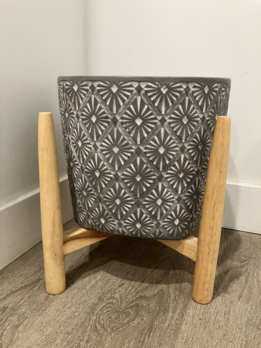 Modern Grey Ceramic Planter with Wooden Stand - Geometric Pattern Home Decor