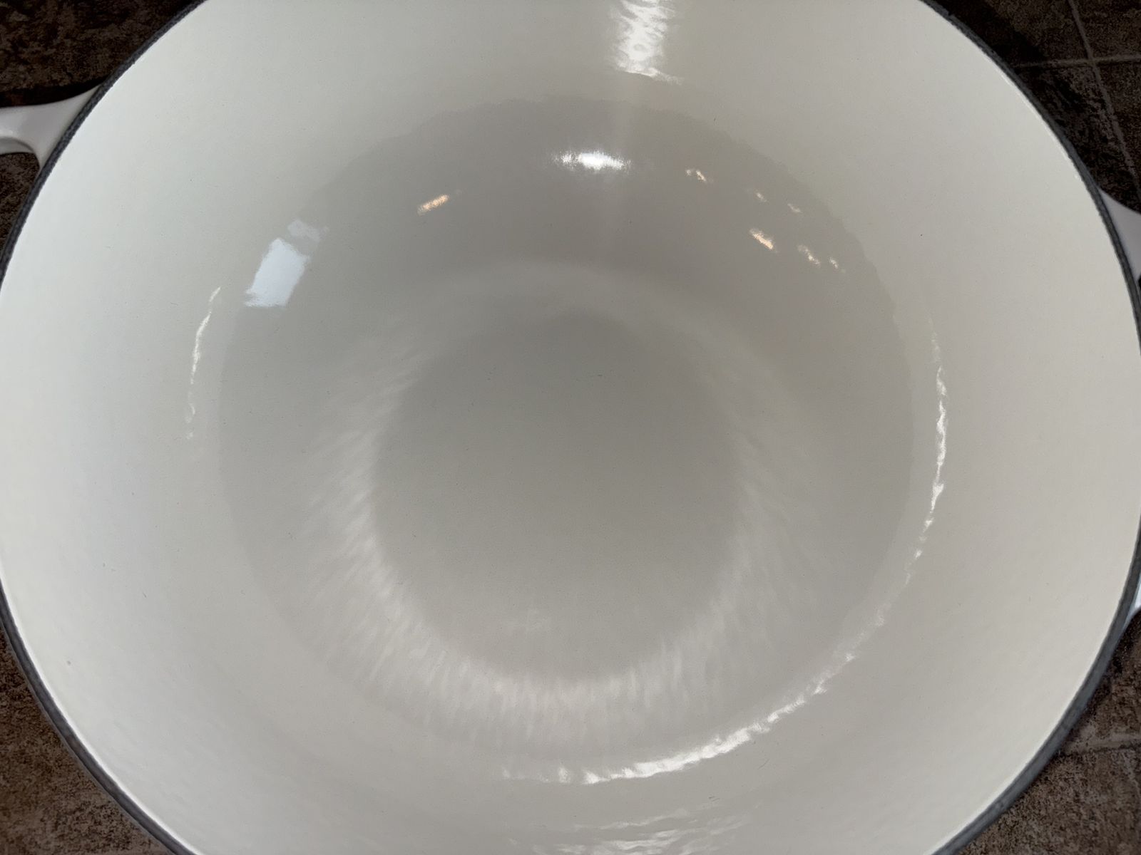 Main image 3