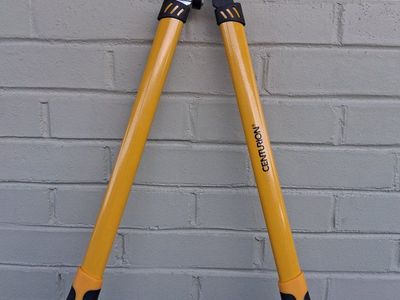 Centurion Bypass Lopper 28-inch Professional Garden Pruner Heavy Duty Tree Trimmer