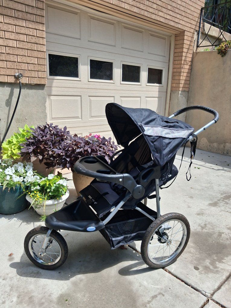 Baby Trend Expedition Jogger Stroller - Black & Gray, Large Wheels