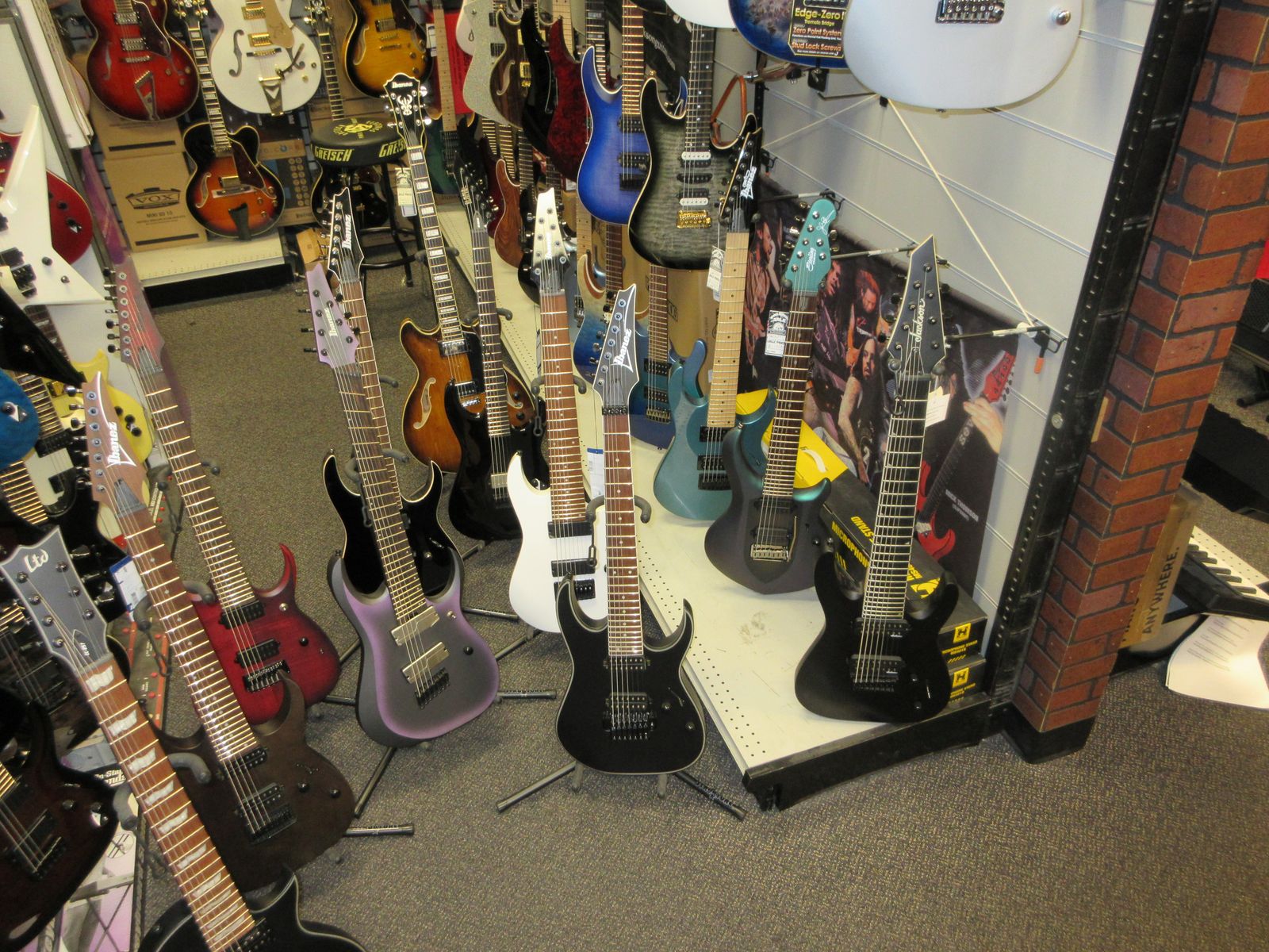 7 string guitars, 8 strings guitars, and baritone guitars