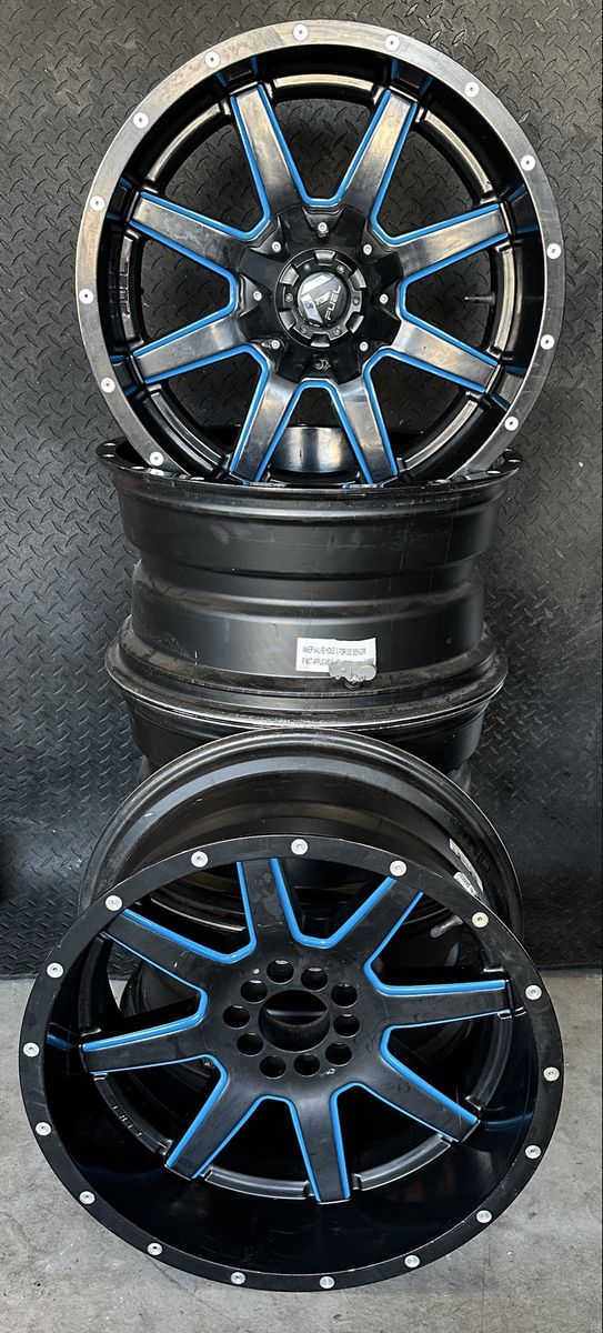 5 Fuel Black and Blue Rims 22” universal lugs