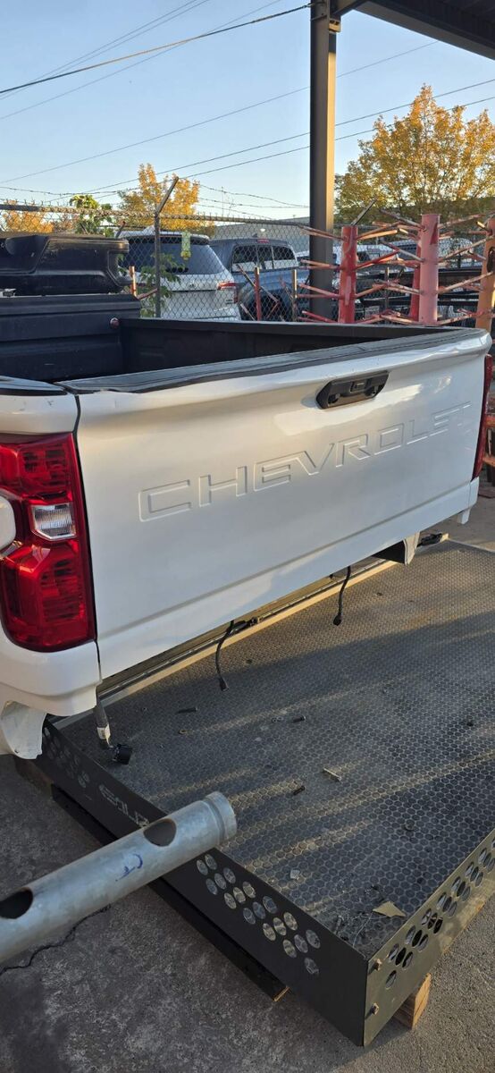 Chevy 8' Bed Complete