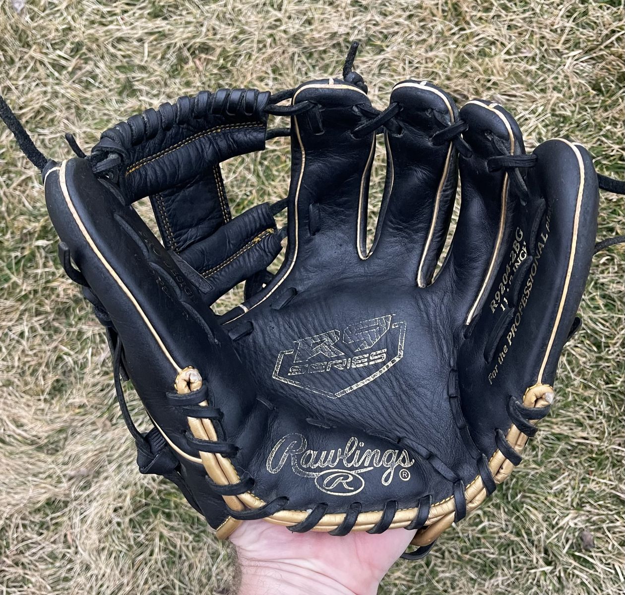 Rawlings R9 11.5 in. Baseball Glove