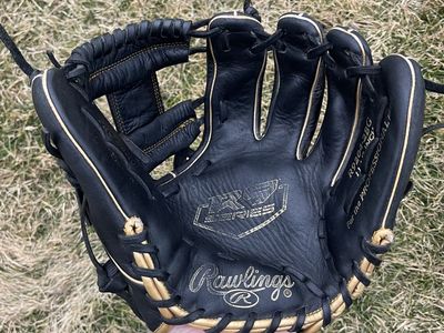 Rawlings R9 11.5 in. Baseball Glove