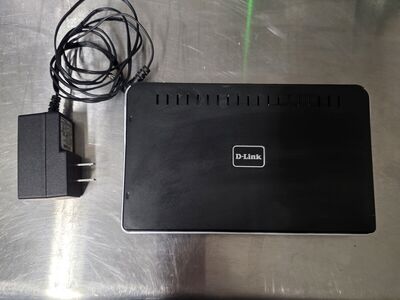 D-Link DGS-2208 8-Port 10/100/1000 Desktop Switch