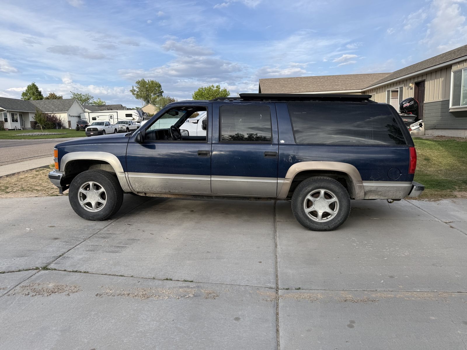 1999 Chevrolet Suburban LS